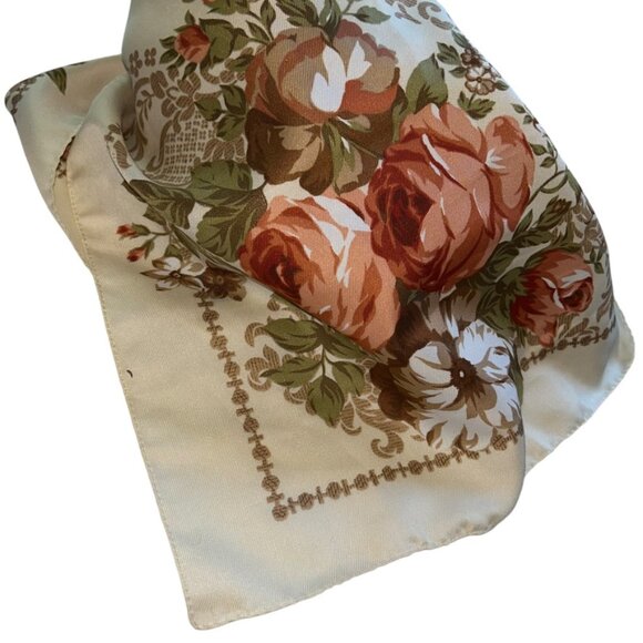 Vintage ITALY cabbage rose shabby chic cream apricot green handrolled sewn scarf - Picture 3 of 6